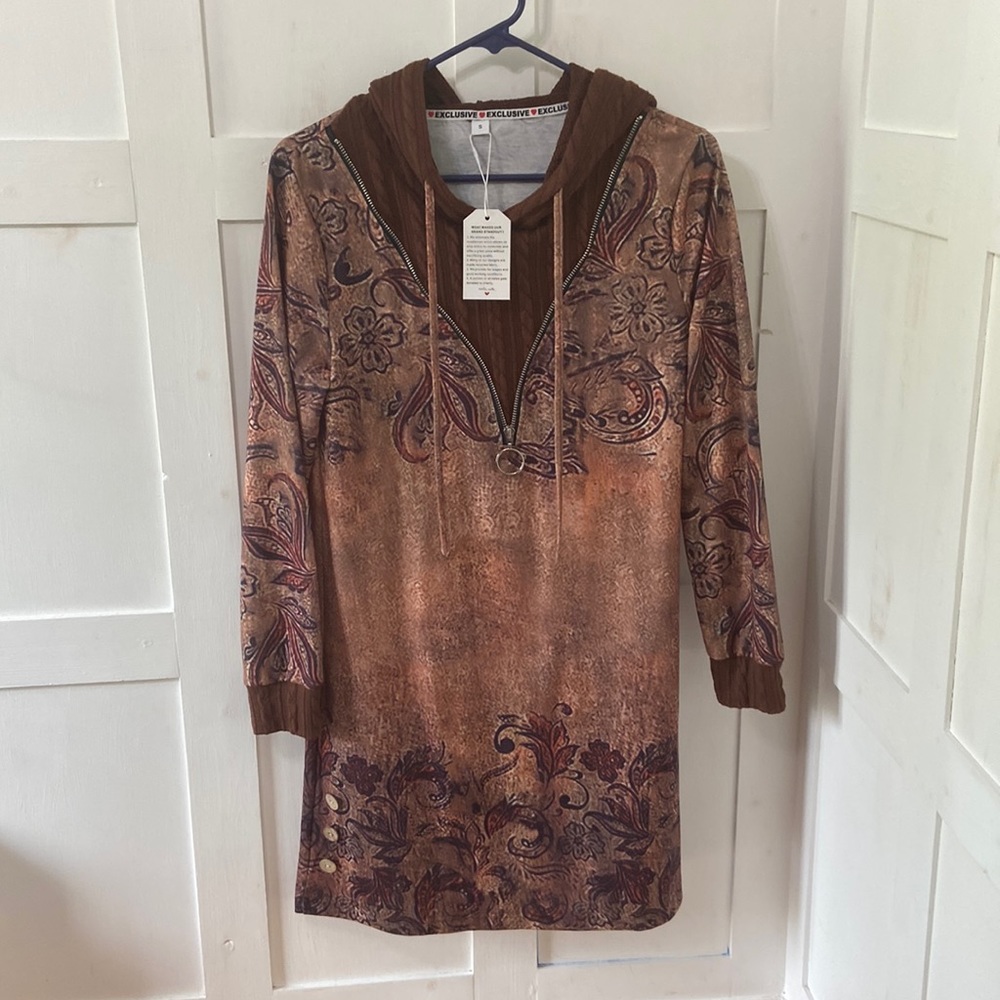 NWT Made with Heart Brown Hoodie Tunic with Knit, Button, Zipper Size Small